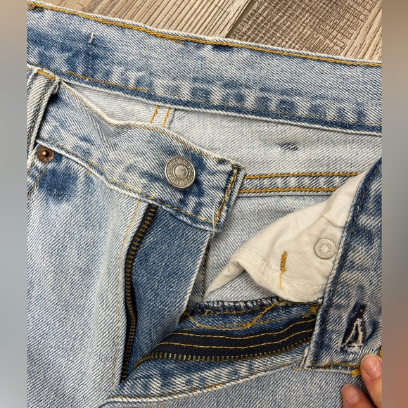 Reworked Vintage Levi’s Jeans - Picture 5 of 7